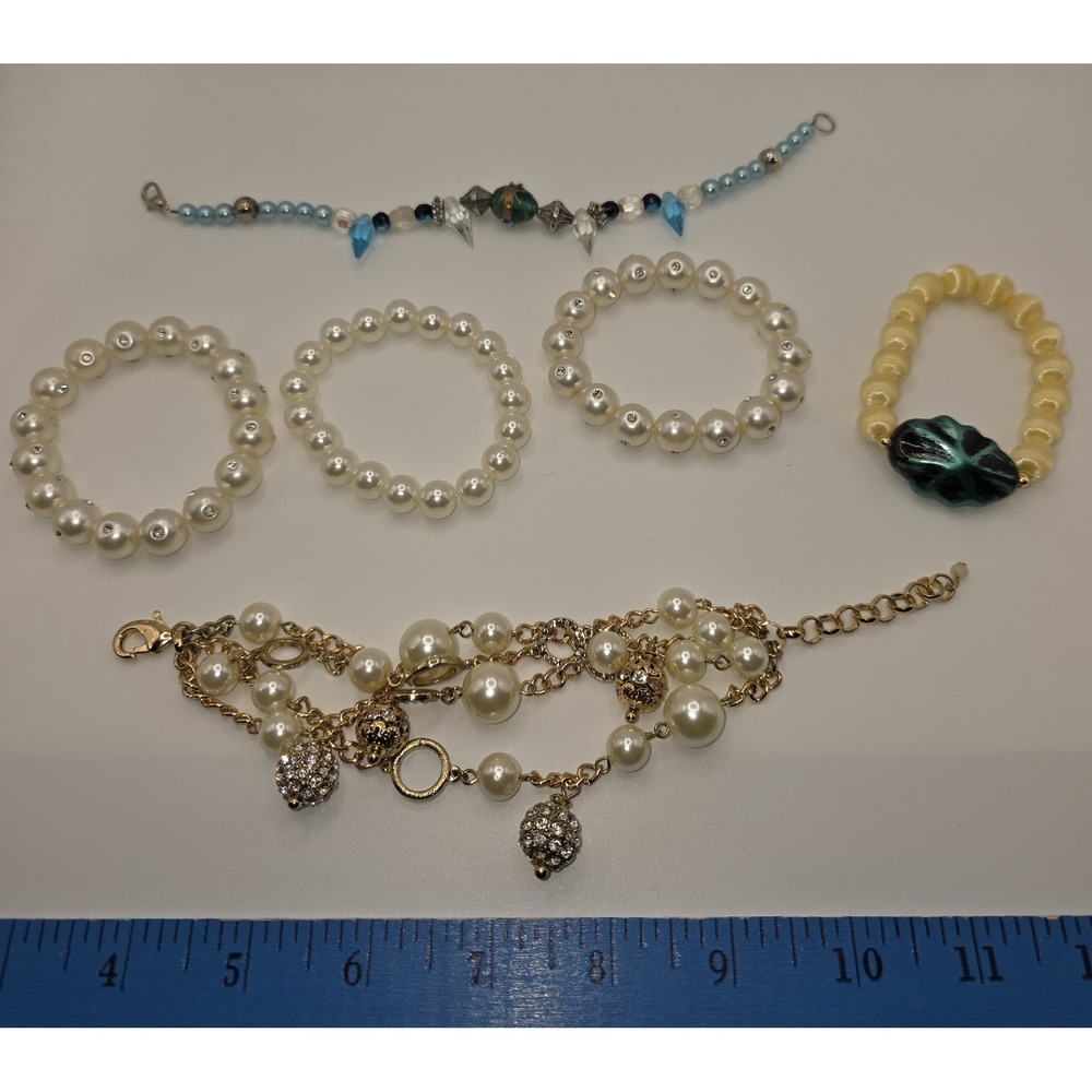 Vintage multi colored Bracelet set lot of 5